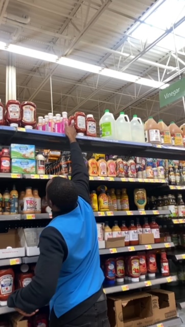 Walmart associate getting down Pink Sauce