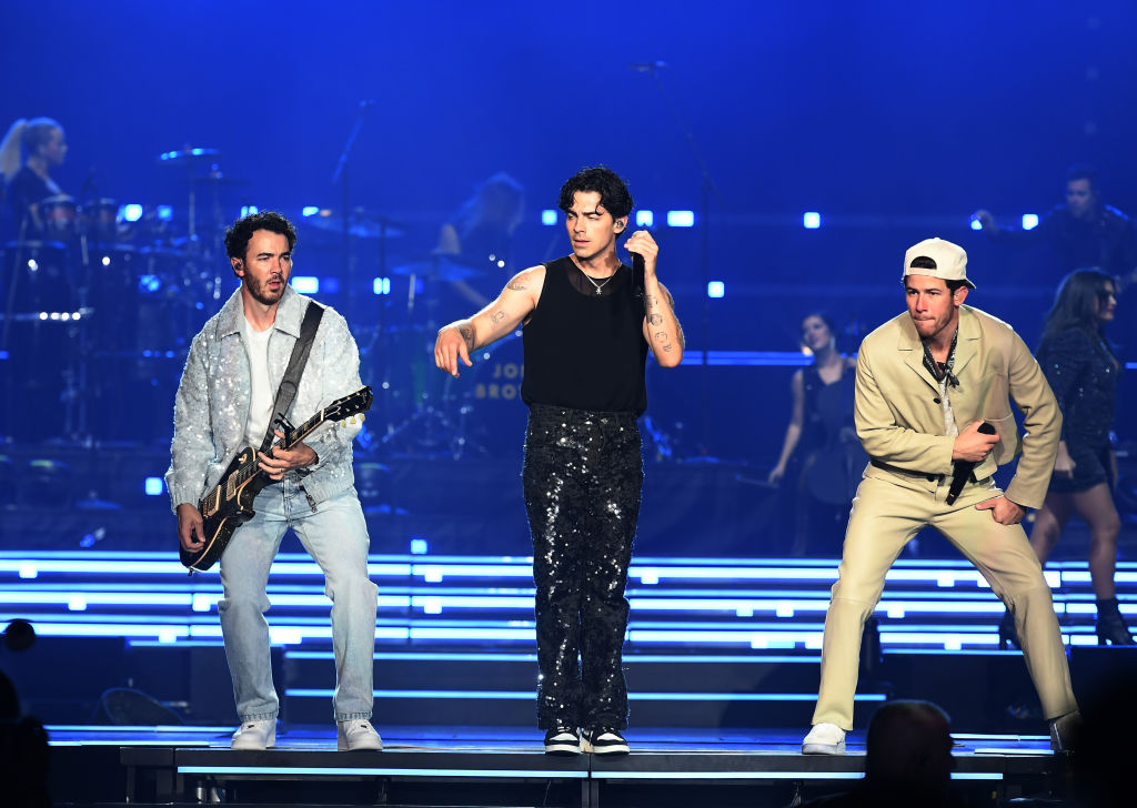 Jonas Brothers Five Albums. One Night. The World Tour. - Las Vegas, NV, Jonas Brothers Spark Backlash After Cancelling Tour Dates