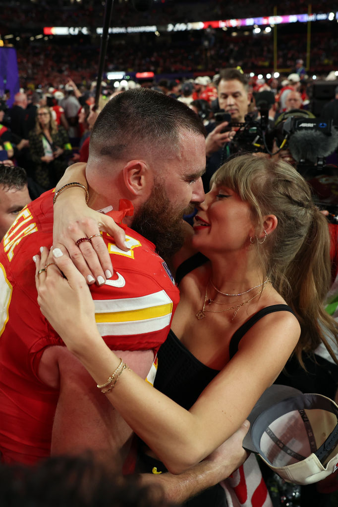 Super Bowl LVIII - San Francisco 49ers v Kansas City Chiefs, How Travis Kelce Landed Taylor Swift: 'I Don't Know How the F--- I Did It'